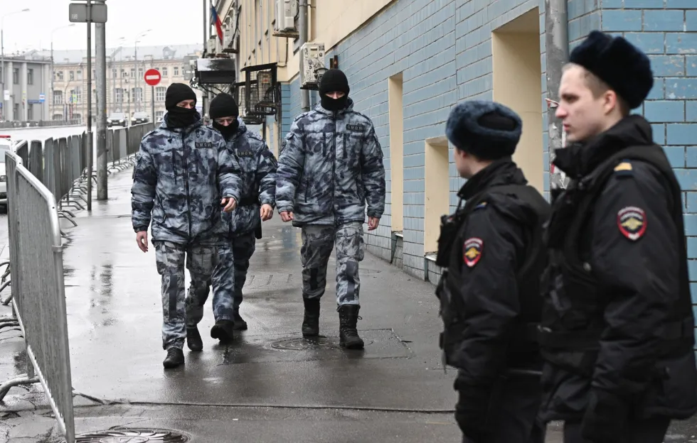 The return of hundreds of thousands of people from the front threatens ...