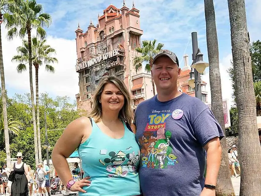 ‘We vote with our dollars’ People are boycotting Disney and canceling(01)