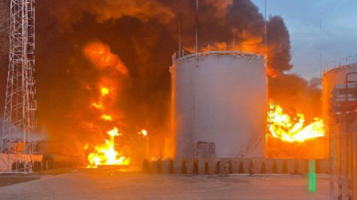 Ukraine has destroyed all the storage tanks at one of the largest oil ...