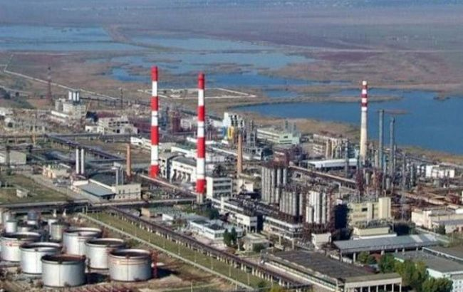 Russia’s Perm refinery halts oil processing after drone attack, Reuters ...
